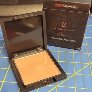 Satin Sovereign Bronzer 7.5g - Immortal Envy New In Box